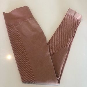 ‼️SOLD‼️Seamless workout leggings